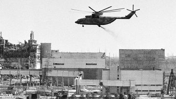 «Русский дятел»: теория заговора, Чернобыль и Путин
