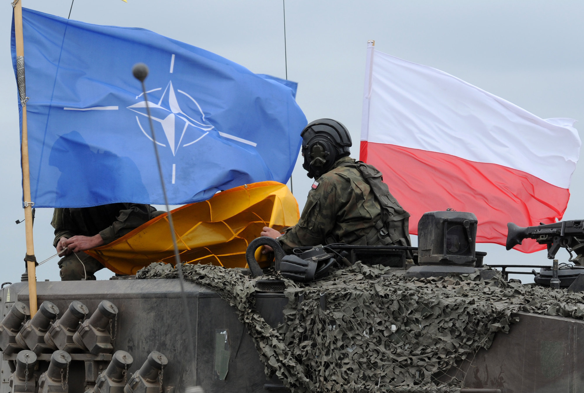 Министр обороны Польши: НАТО сдержит Россию четырьмя батальонами
