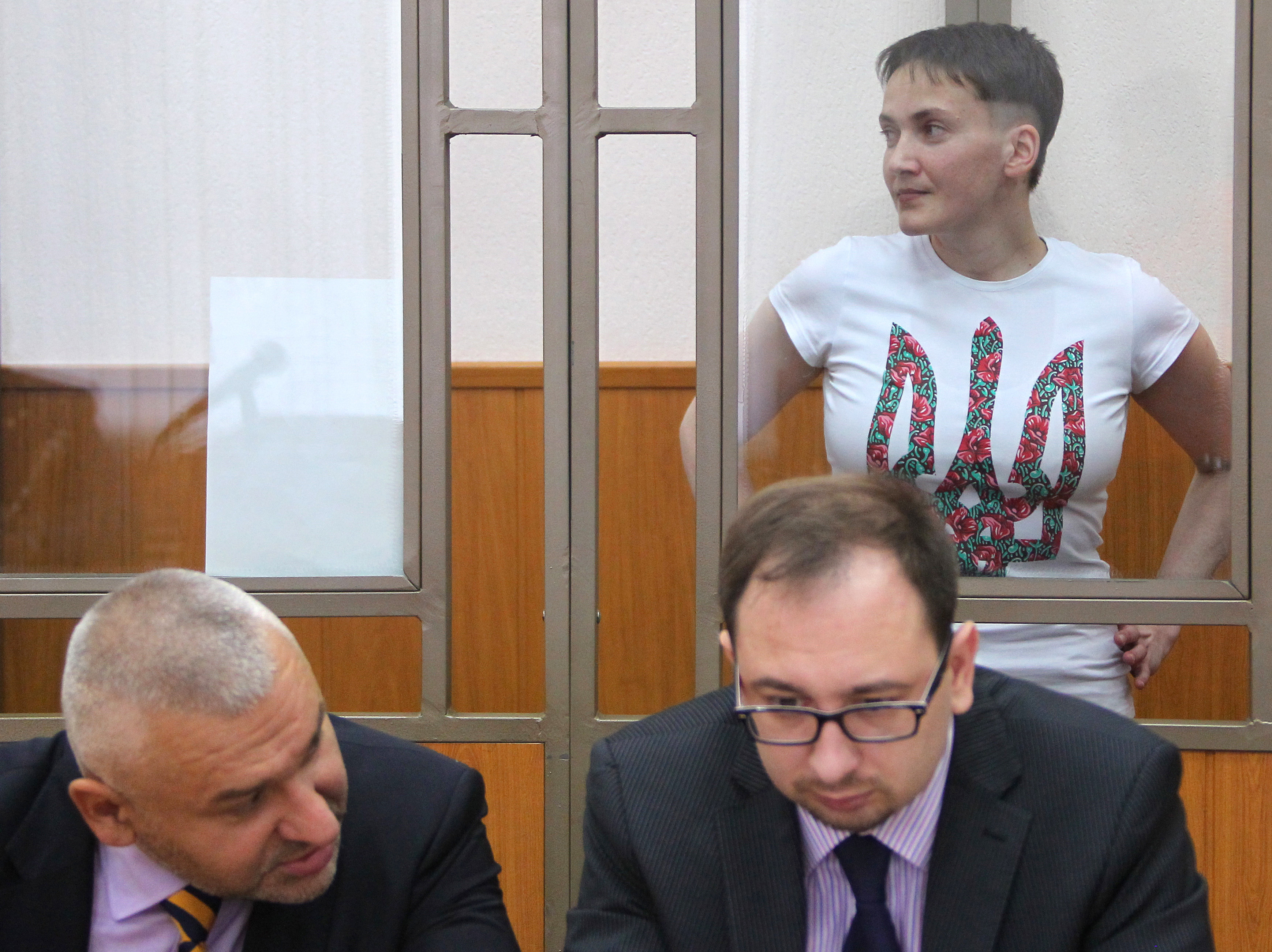РосСМИ рассказали, кто написал письмо Савченко от имени Порошенко