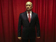 Восковая фигура Владимира Путина в полный рост в музее восковых фигур в городе Ягодина