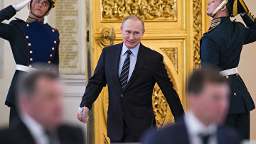 Президент России Владимир Путин перед началом заседания Российского организационного комитета «Победа» в Кремле