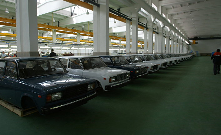 На заводе «Пищемаш» по сборке классических автомобилей ВАЗ-2107