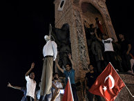 Митинг сторонников президента Турции Тайипа Эрдогана на площади Таксим