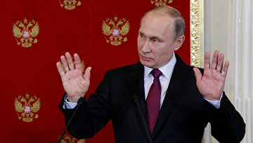 Президент РФ Владимир Путин во время пресс-концеренции в Кремле