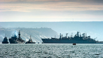 Корабли Черноморского флота России в бухте Севастополя