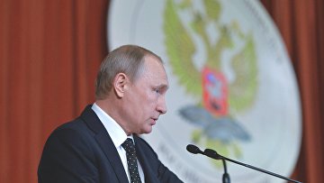 Президент России Владимир Путин выступает в МИД РФ на совещании послов и постоянных представителей РФ в иностранных государствах. 30 июня 2016